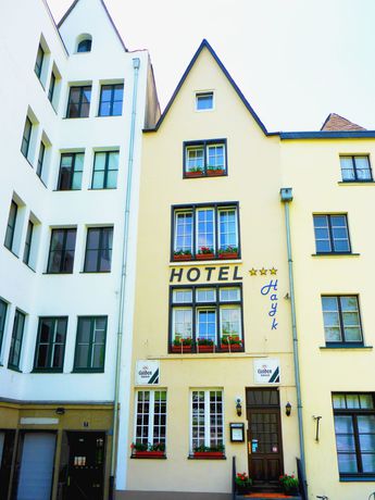 Hayk Altstadthotel y Appartements