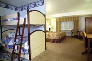 HOLIDAY INN  SUITES
