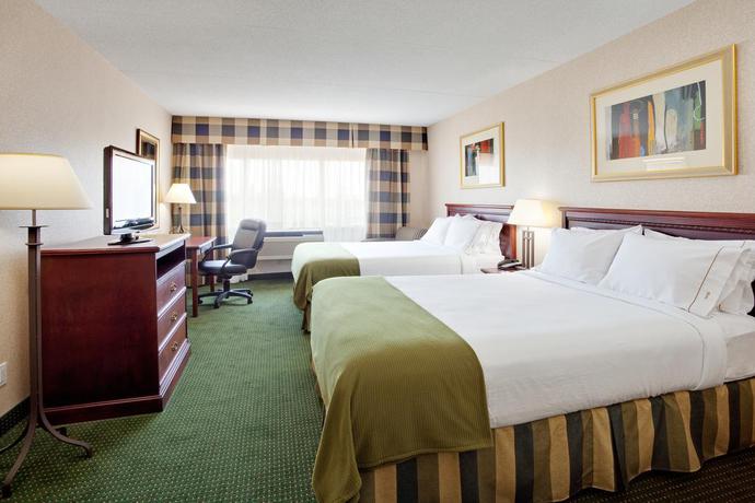 HOLIDAY INN EXPRESS and SUITES TORONTO AIRPORT WEST