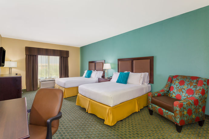 Holiday Inn Express and Suites Surprise