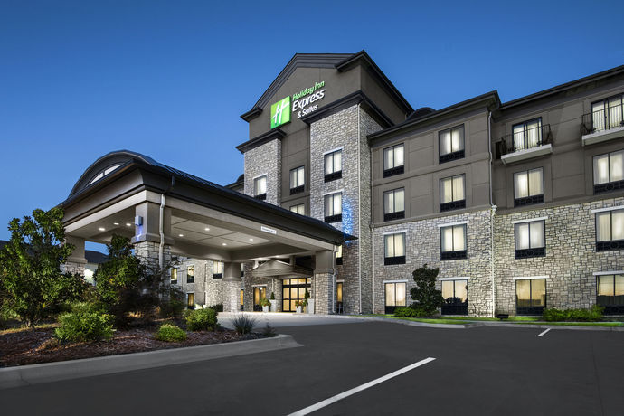 Holiday Inn Express Hotel & Suites Conway