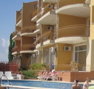 Ralitsa Vlas Apartments