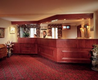 Econo Lodge Inn & Suites Brossard