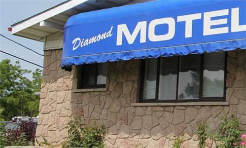 Diamond Motor Inn